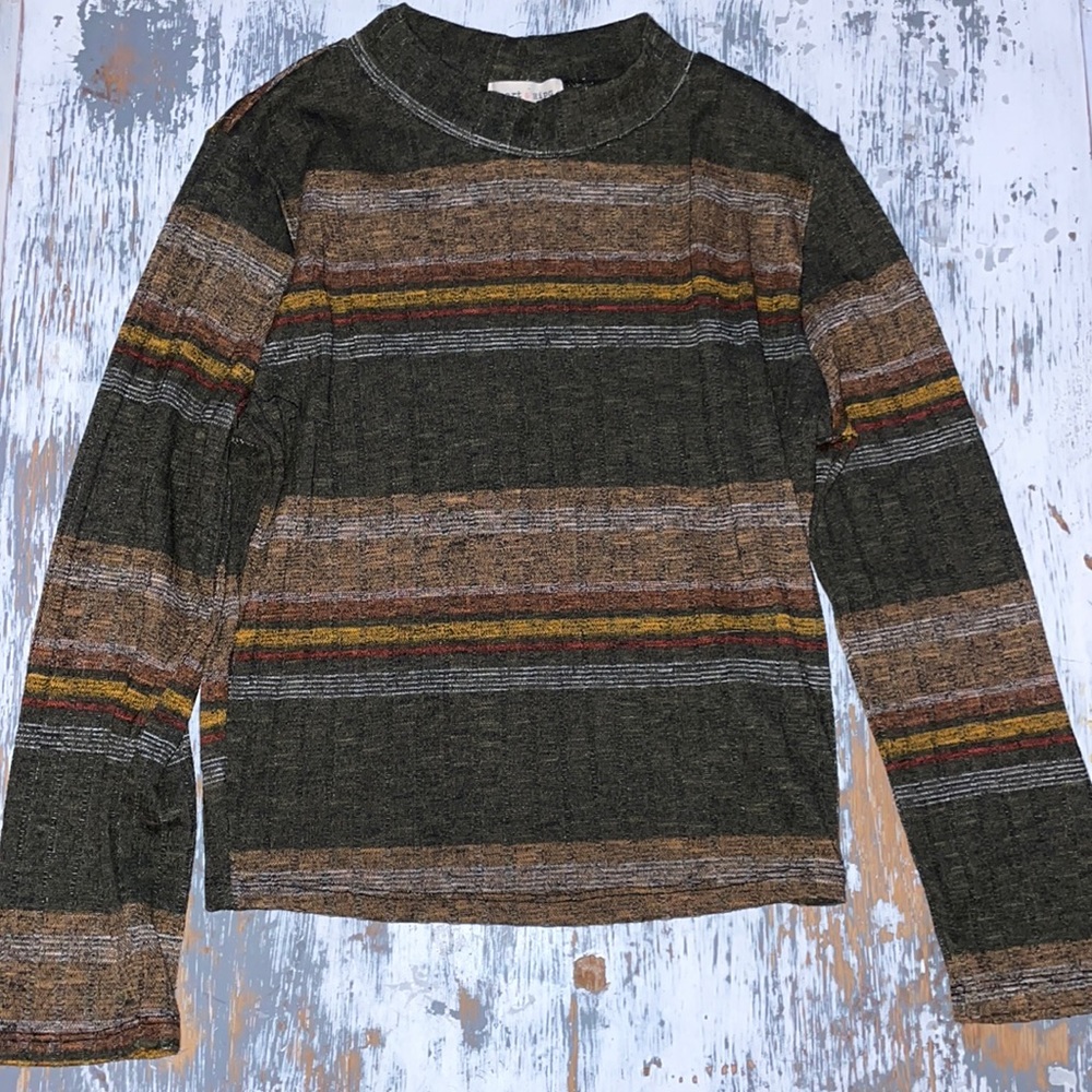 Heart & Hips Cropped sweater